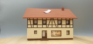faller bauernhaus mit laden