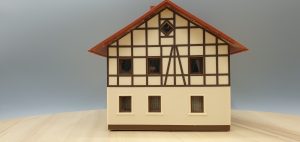 faller bauernhaus mit laden
