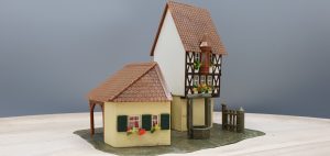 faller b 934 fachwerkhaus mit geschäft und brunnen