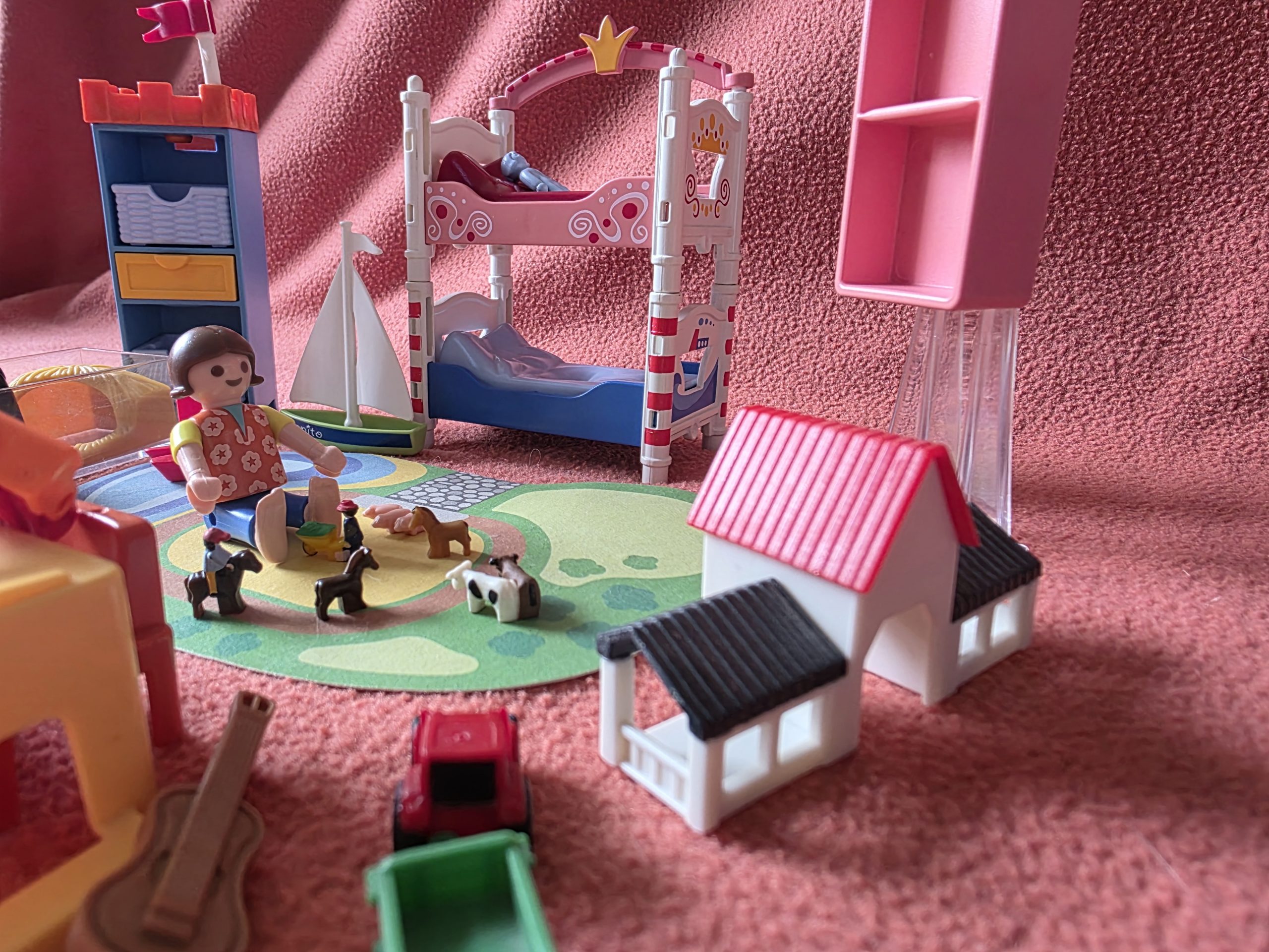 playmobil 5333 fröhliches kinderzimmer (dollhouse) playmobil 5333 fröhliches kinderzimmer (dollhouse)
