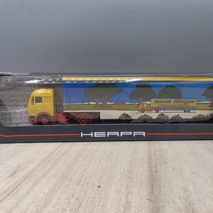 4935.jpg
